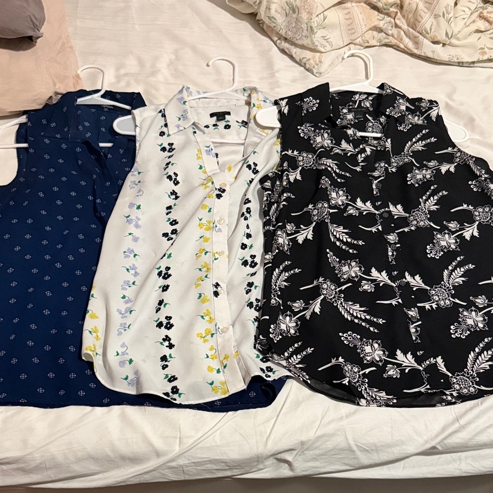 Floral Sleeveless Blouses